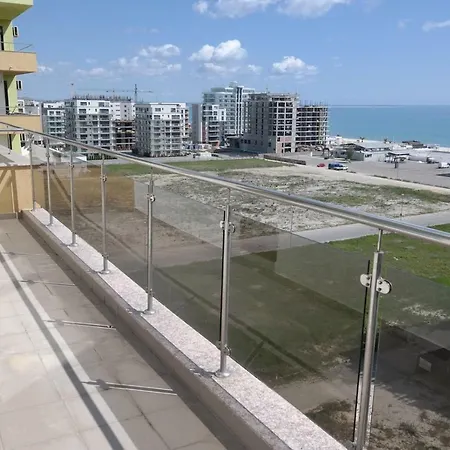 Summerland - Front Sea View شقة *